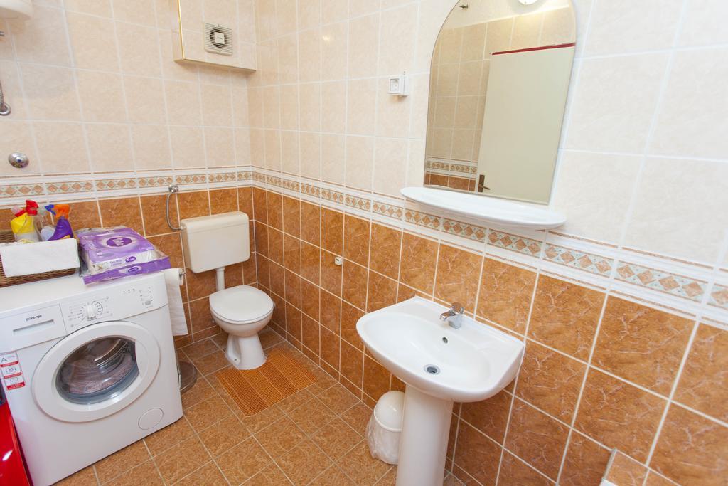 Carolija Apartment Makarska Room photo